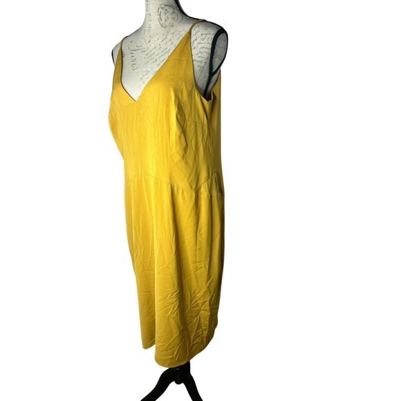 Keepsake Strapless Golden Yellow Midi Dress Size Large‎ - Picture 1 of 4